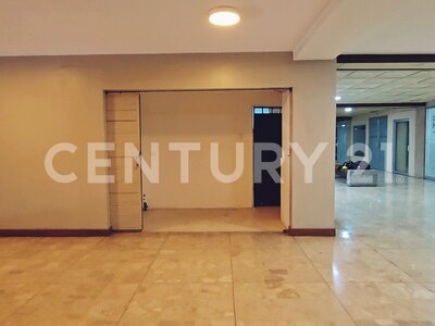 ALQUILER DE LOCAL COMERCIAL EN CENTRO COLÓN — Foto 4