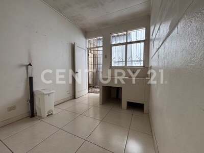ALQUILER DE CASA USO MIXTO EN BARRIO ESCALANTE, 1 SOLA PLANTA — Foto 20