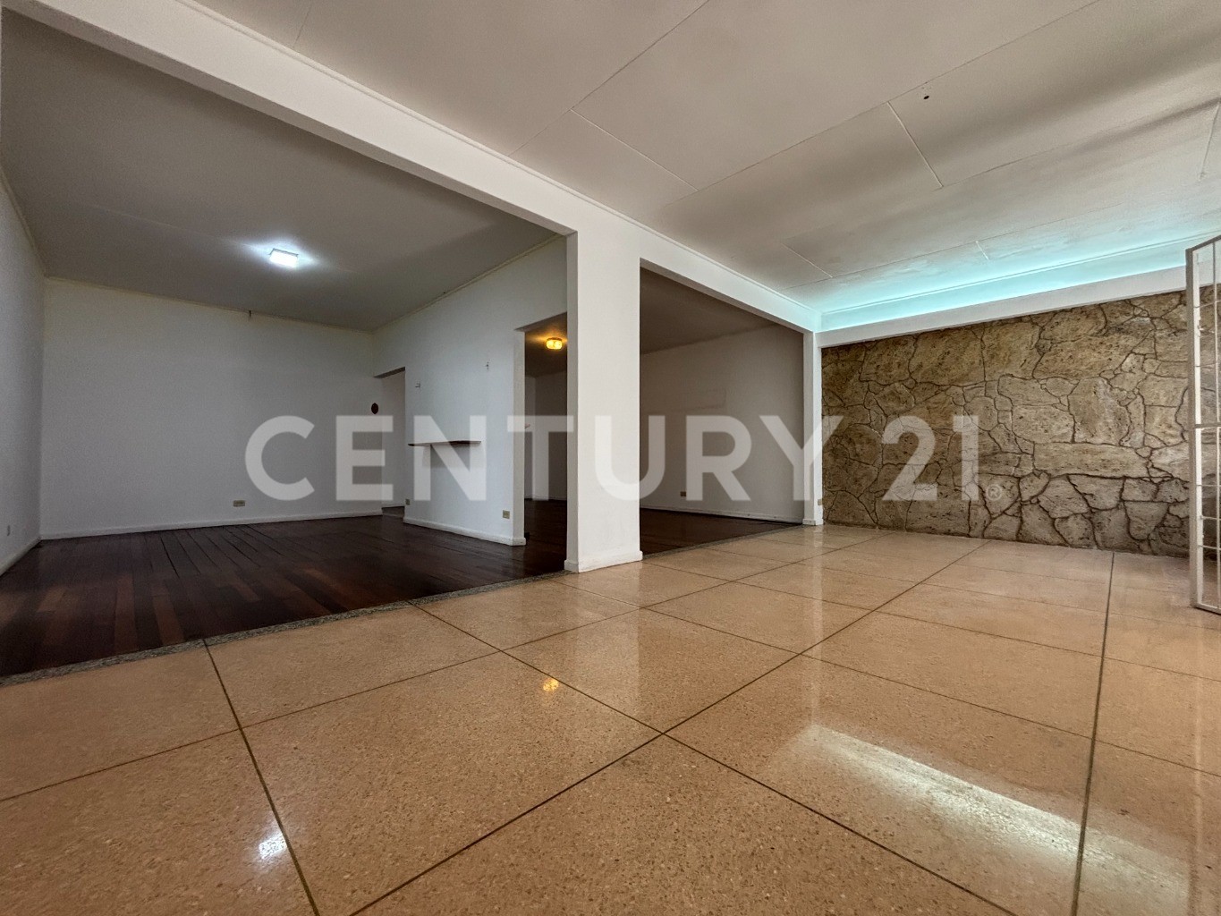 ALQUILER DE CASA USO MIXTO EN BARRIO ESCALANTE, 1 SOLA PLANTA — Foto 2