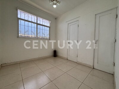 ALQUILER DE CASA USO MIXTO EN BARRIO ESCALANTE, 1 SOLA PLANTA — Foto 21