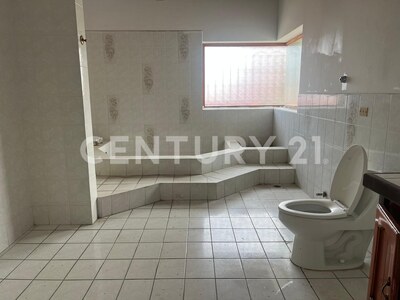 VENTA PROPIEDAD DE ALTA PLUSVALÍA EN URBANIZACIÓN CRISTAL, LA URUCA – SAN JOSÉ — Foto 19