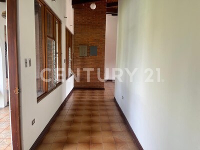 VENTA PROPIEDAD DE ALTA PLUSVALÍA EN URBANIZACIÓN CRISTAL, LA URUCA – SAN JOSÉ — Foto 9