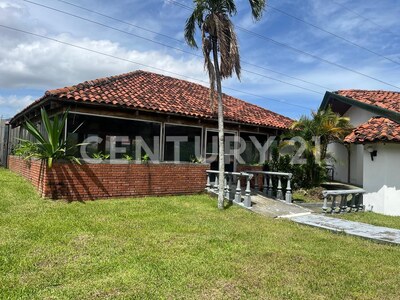 VENTA - CASA - MÁS LOTE EN URBANIZACIÓN CRISTAL, LA URUCA, SAN JOSÉ — Foto 6