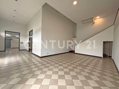 ALQUILER DE LOCAL COMERCIAL, BARRIO DON BOSCO, SAN JOSÉ — Foto 3