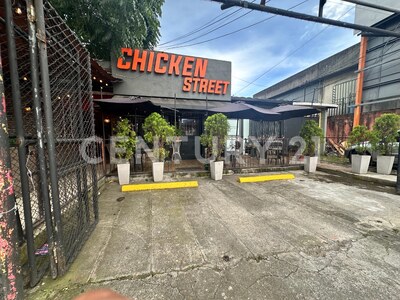 VENTA DE LOCAL COMERCIAL EN SAN FRANCISCO DOS RIOS — Foto 3