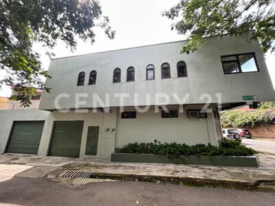 VENTA DE EDIFICIO CON OFICINAS Y APARTAMENTO – BARRIO ARANJUEZ, SAN JOSÉ — Foto 3