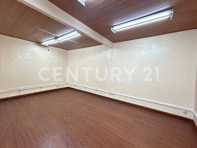 VENTA DE EDIFICIO CON OFICINAS Y APARTAMENTO – BARRIO ARANJUEZ, SAN JOSÉ — Foto 9