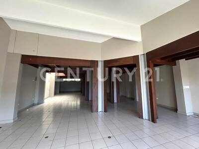 VENTA DE LOCAL COMERCIAL EXCELENTE UBICACIÓN – SAN PEDRO, SAN JOSÉ — Foto 3