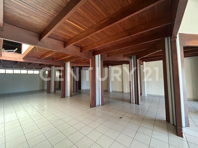 VENTA DE LOCAL COMERCIAL EXCELENTE UBICACIÓN – SAN PEDRO, SAN JOSÉ — Foto 9