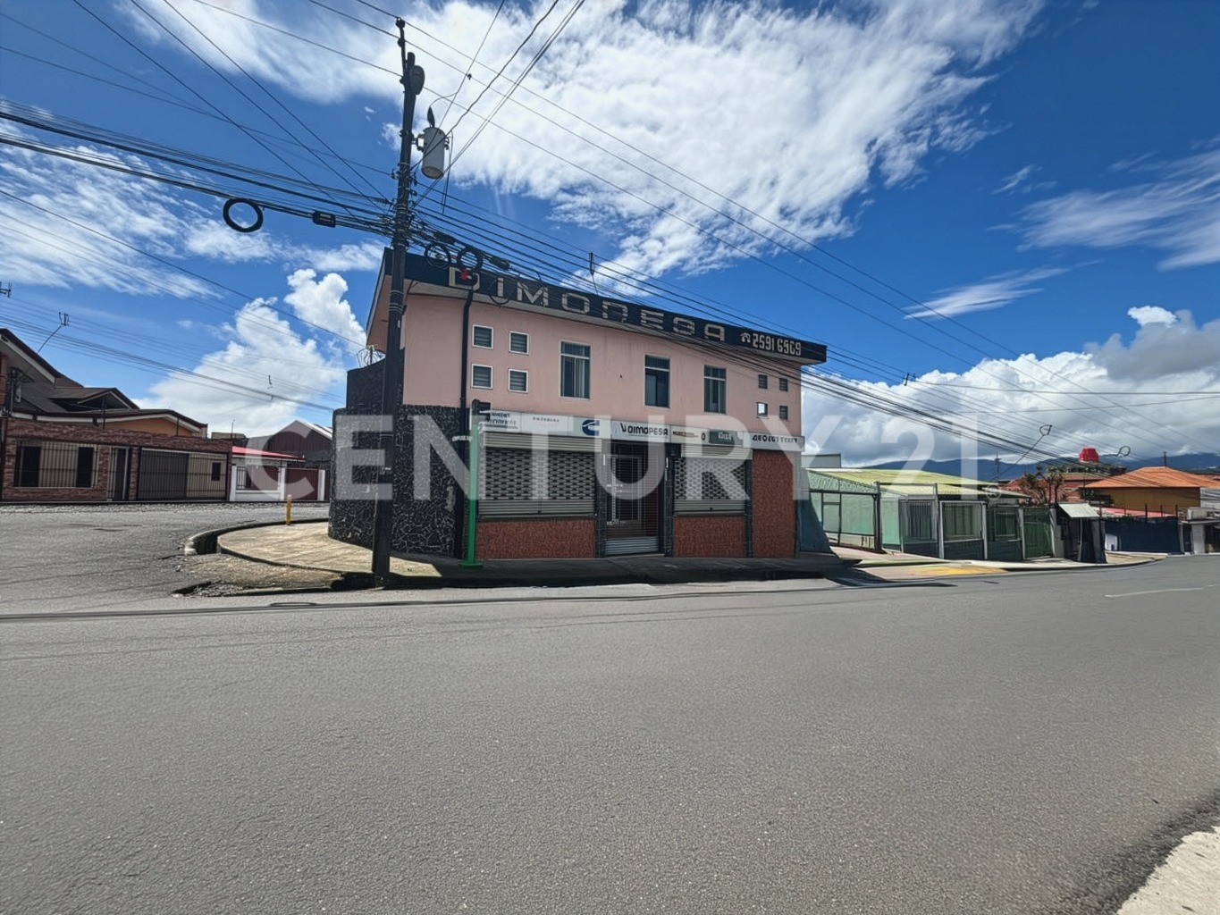 COMMERCIAL CORNER PROPERTY FOR SALE – CARTAGO DOWNTOWN — Foto 2