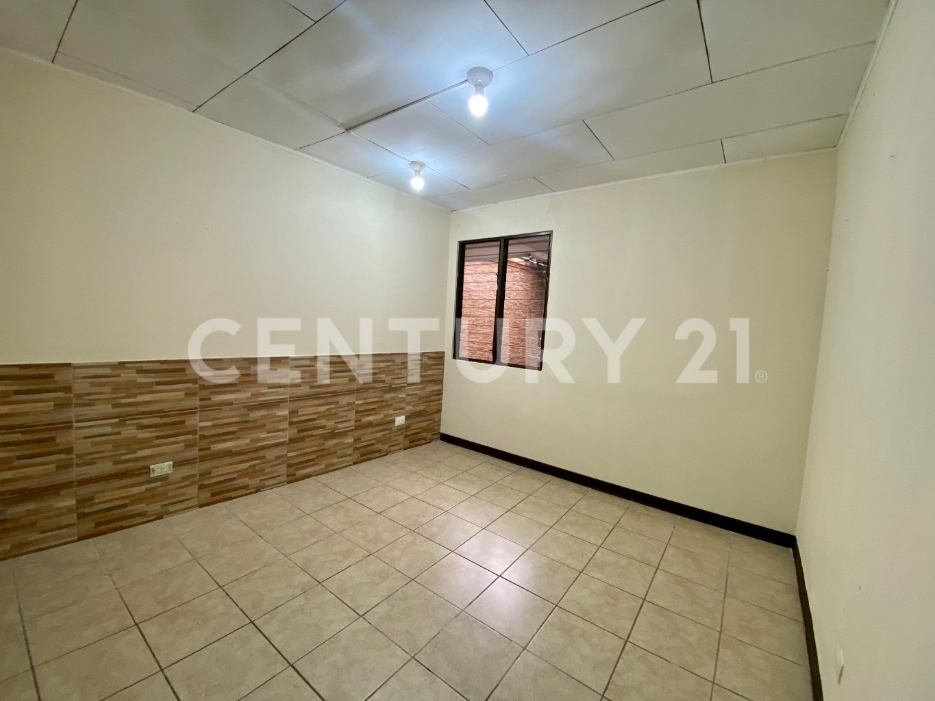 ALQUILER DE OFICINAS EN SABANA OESTE — Foto 9