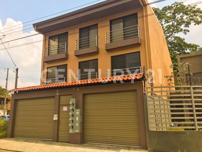 VENTA DE EDIFICIO CON 6 APARTAMENTOS, CURRIDABAT, LOMAS DE AYARCO SUR — Foto 3