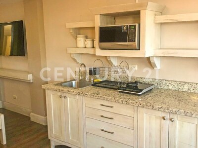 VENTA DE EDIFICIO CON LOCALES Y APARTAMENTOS EN EL CENTRO DE ALAJUELA — Foto 6