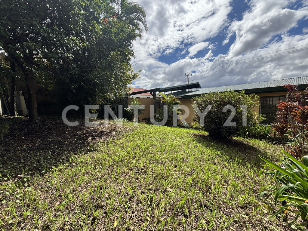 VENTA DE CASA ESQUINERA – USO DE SUELO MIXTO — Foto 2