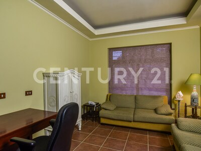 Venta de Hermosa Villa en San Rafael de Heredia — Foto 33