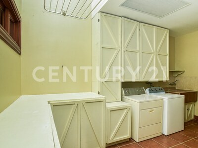 Venta de Hermosa Villa en San Rafael de Heredia — Foto 35