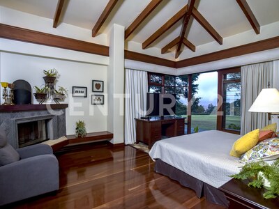 Venta de Hermosa Villa en San Rafael de Heredia — Foto 23