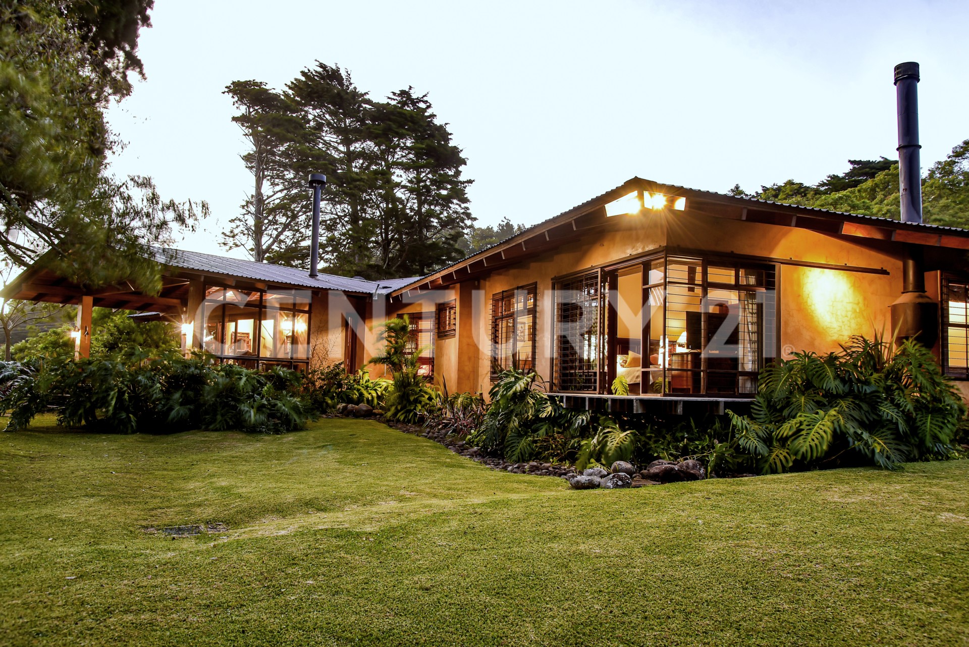 Venta de Hermosa Villa en San Rafael de Heredia — Foto 2