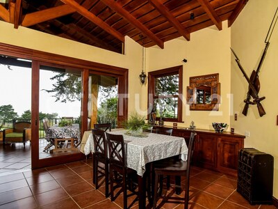 Venta de Hermosa Villa en San Rafael de Heredia — Foto 16