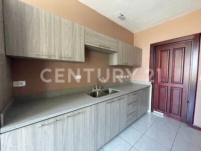 En venta apartamento en primera planta en Escazú — Foto 14