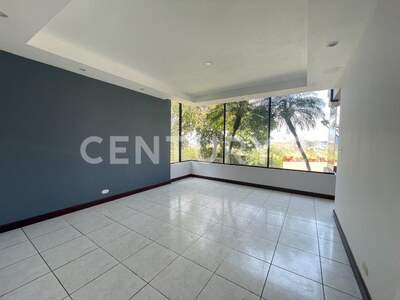 En venta apartamento en primera planta en Escazú — Foto 28