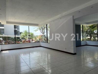 En venta apartamento en primera planta en Escazú — Foto 5