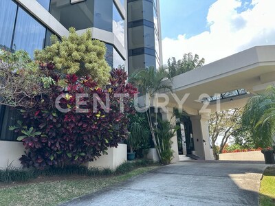 En venta apartamento en primera planta en Escazú — Foto 17