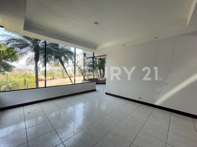En venta apartamento en primera planta en Escazú — Foto 10