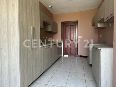 En venta apartamento en primera planta en Escazú — Foto 8
