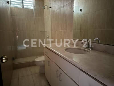 En venta apartamento en primera planta en Escazú — Foto 22