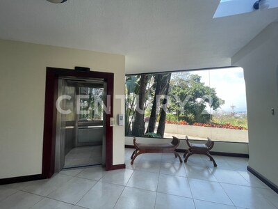 En venta apartamento en primera planta en Escazú — Foto 25