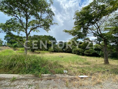 Venta de hermoso lote en residencial en la Guacima de Alajuela — Foto 2
