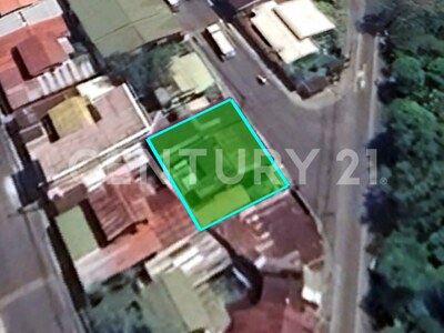Venta de propiedad ubicada en punto comercial estratégico en Quepos — Foto 3