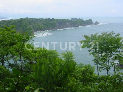 Venta de propiedad ubicada en punto comercial estratégico en Quepos — Foto 22