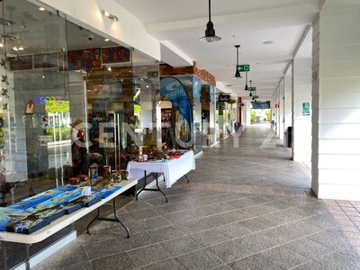 Venta de propiedad ubicada en punto comercial estratégico en Quepos — Foto 28