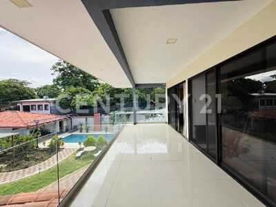 Venta de casa y oficinas en Ciudad Colón, San José — Foto 15