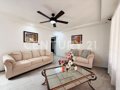 Venta de casa y oficinas en Ciudad Colón, San José — Foto 9