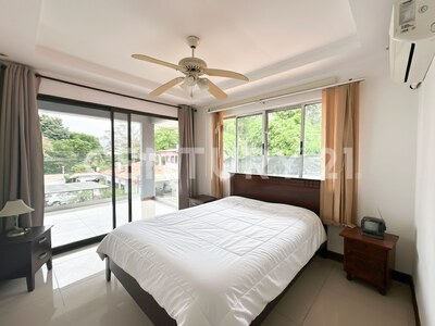 Venta de casa y oficinas en Ciudad Colón, San José — Foto 14
