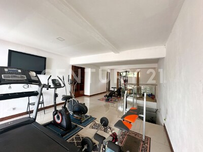 Venta de casa y oficinas en Ciudad Colón, San José — Foto 12
