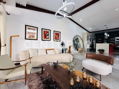 Venta de casa y oficinas en Ciudad Colón, San José — Foto 3