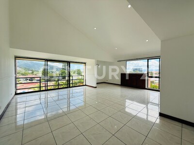Venta de apartamento en San Rafael, Escazú — Foto 2