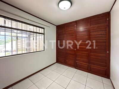 Venta de casa en Santo Domingo de Heredia — Foto 9