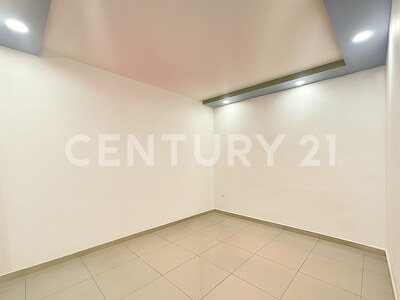 VENTA DE EDIFICIO COMERCIAL EN CARTAGO — Foto 5