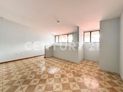 VENTA DE EDIFICIO COMERCIAL EN CARTAGO — Foto 14