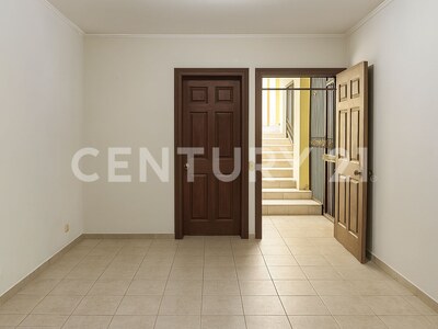 En venta casa en Lomas de Ayarco Sur- Curridabat — Foto 11