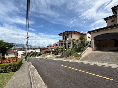 Venta de casa en Condominio en Ulloa, Heredia — Foto 39