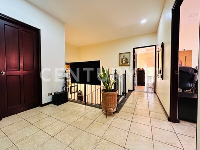 Venta de casa en Ciudad Colón — Foto 8