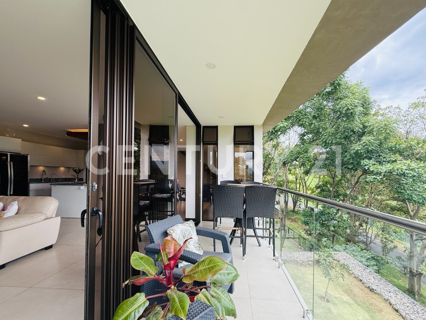 Venta de Exclusiva Residencia Familiar en Francosta – Ulloa, Heredia — Foto 15