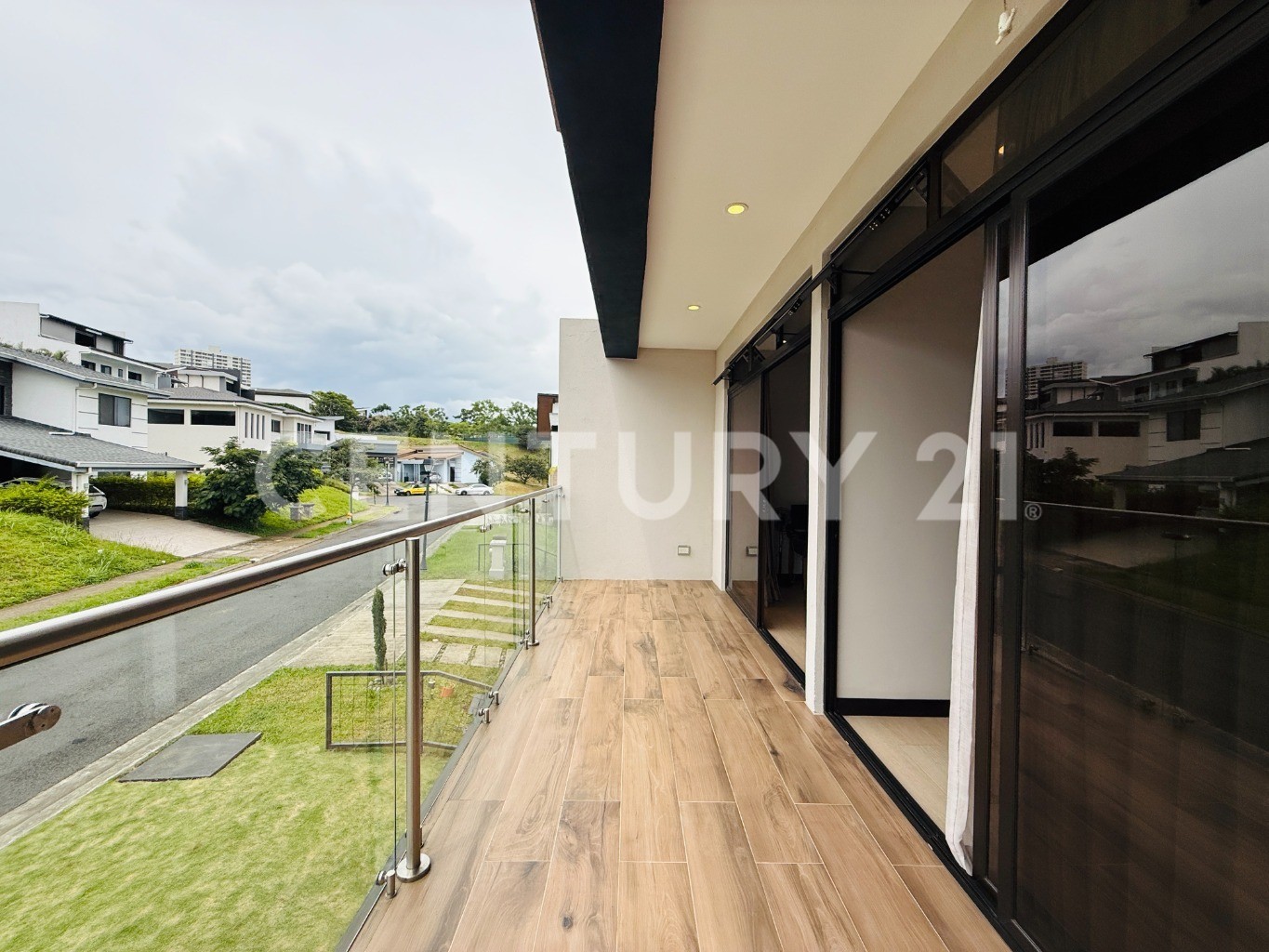 Venta de Exclusiva Residencia Familiar en Francosta – Ulloa, Heredia — Foto 32