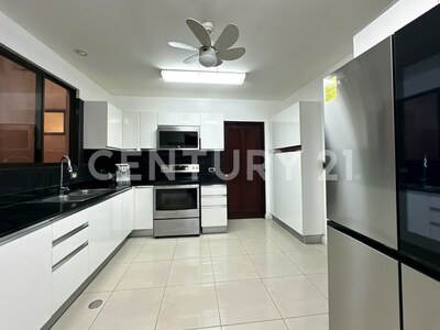 Venta de amplia casa en condominio en Brasil de Mora — Foto 10